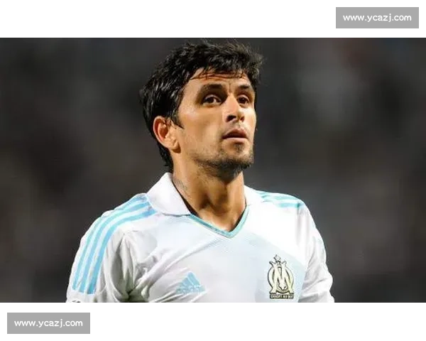 塞维利亚官宣签下西班牙前锋阿尔方 - 冈萨雷斯，合同至 2028 年